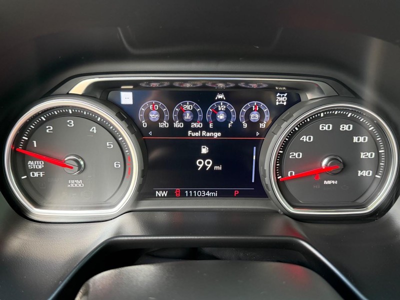 Chevrolet Tahoe Vehicle Image 26