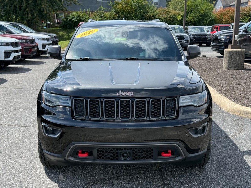 Jeep Grand Cherokee Vehicle Image 10