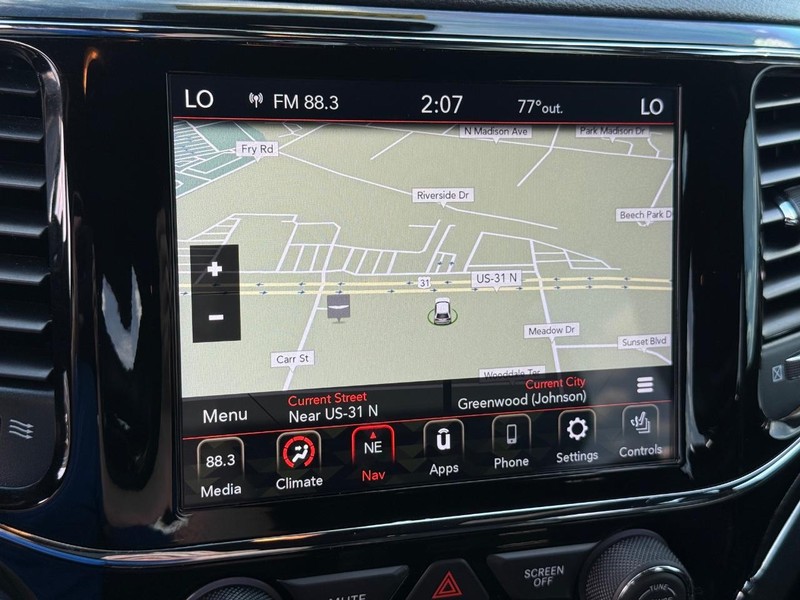 Jeep Grand Cherokee Vehicle Image 20