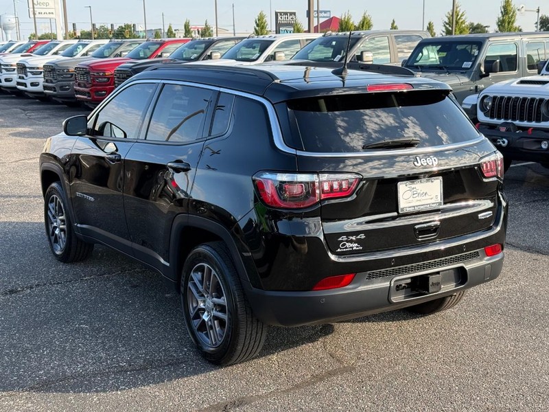 Jeep Compass Vehicle Image 05