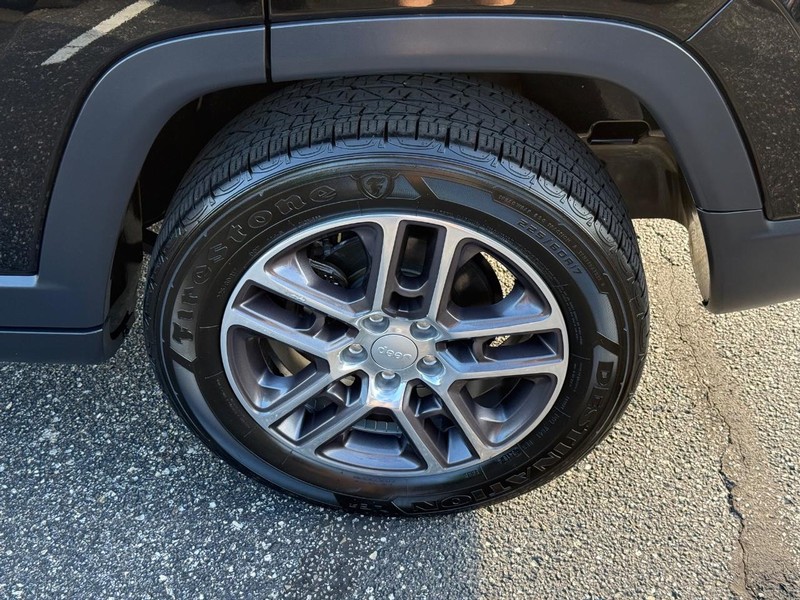 Jeep Compass Vehicle Image 06