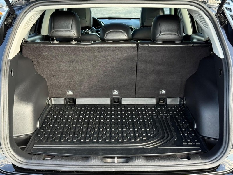 Jeep Compass Vehicle Image 07