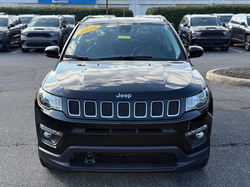 Jeep Compass Vehicle Image 09