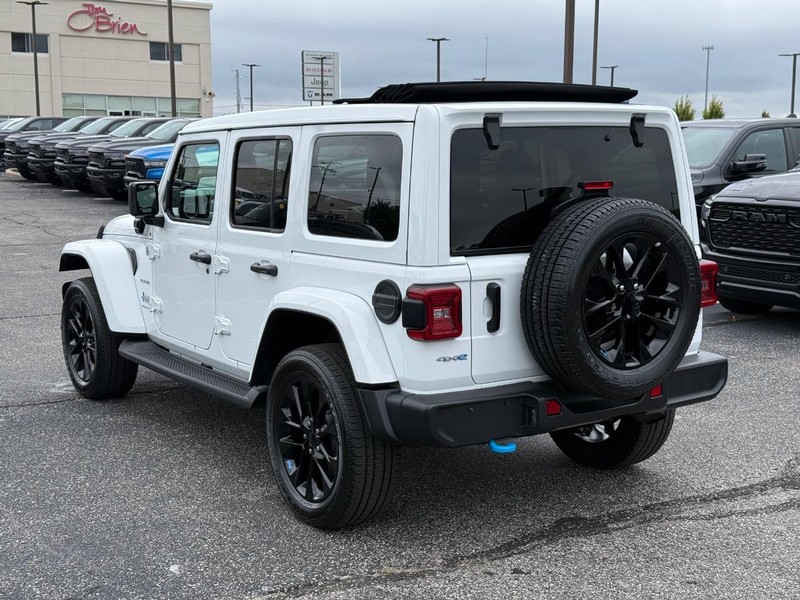 Jeep Wrangler 4xe Vehicle Image 05