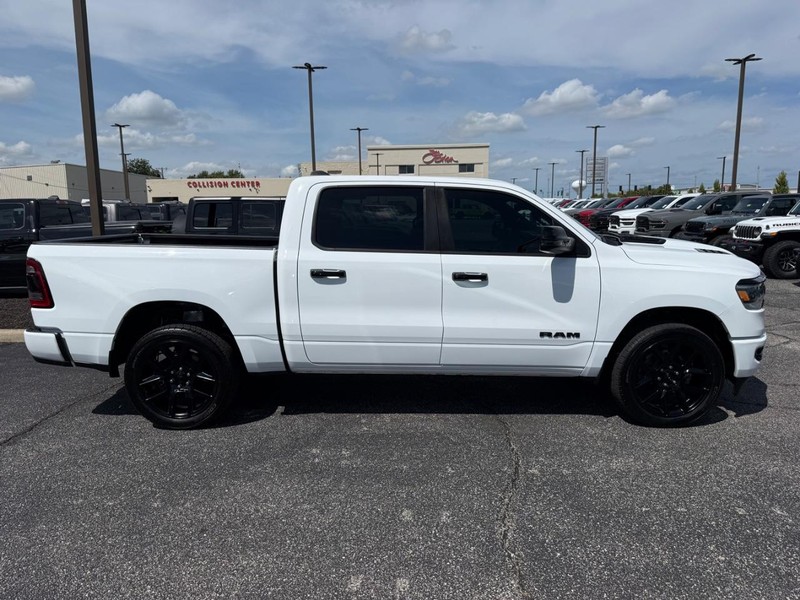 Ram 1500 Vehicle Image 02