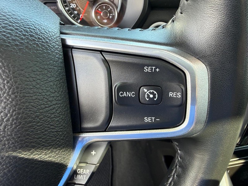 Ram 1500 Vehicle Image 15