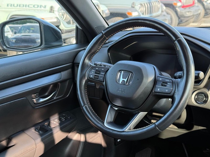 Honda CR-V Hybrid Vehicle Image 13