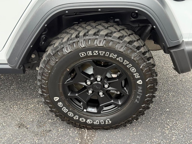 Jeep Wrangler 4xe Vehicle Image 06