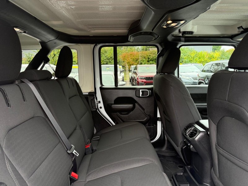 Jeep Wrangler 4xe Vehicle Image 10
