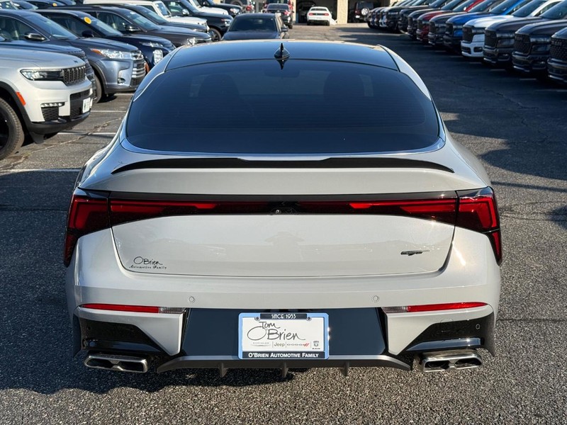 Kia K5 Vehicle Image 04