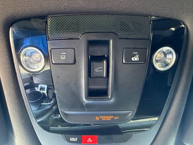 Kia K5 Vehicle Image 22