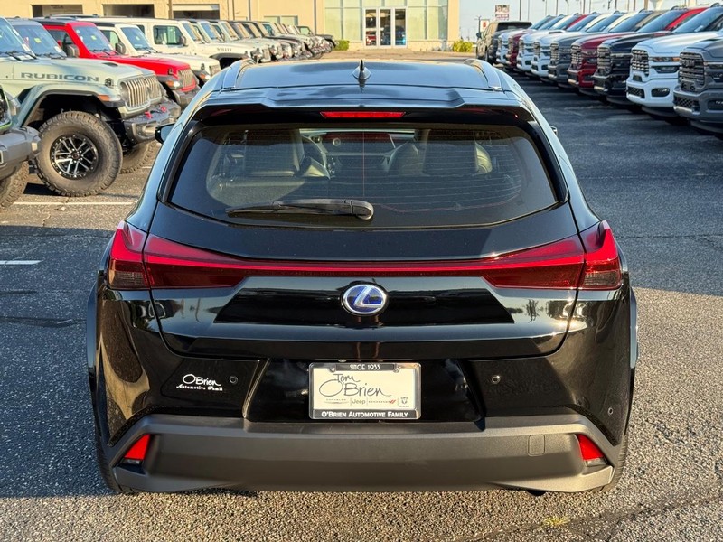 Lexus UX Vehicle Image 04