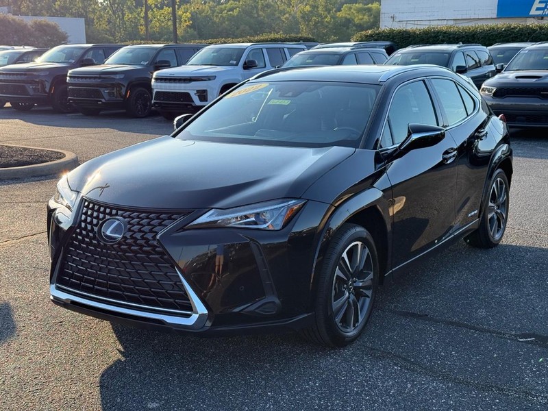 Lexus UX Vehicle Image 09