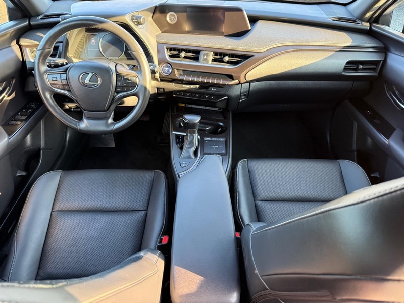 Lexus UX Vehicle Image 13