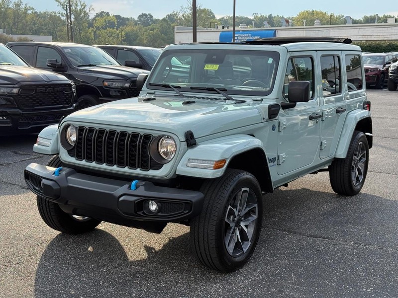 Jeep Wrangler 4xe Vehicle Image 08