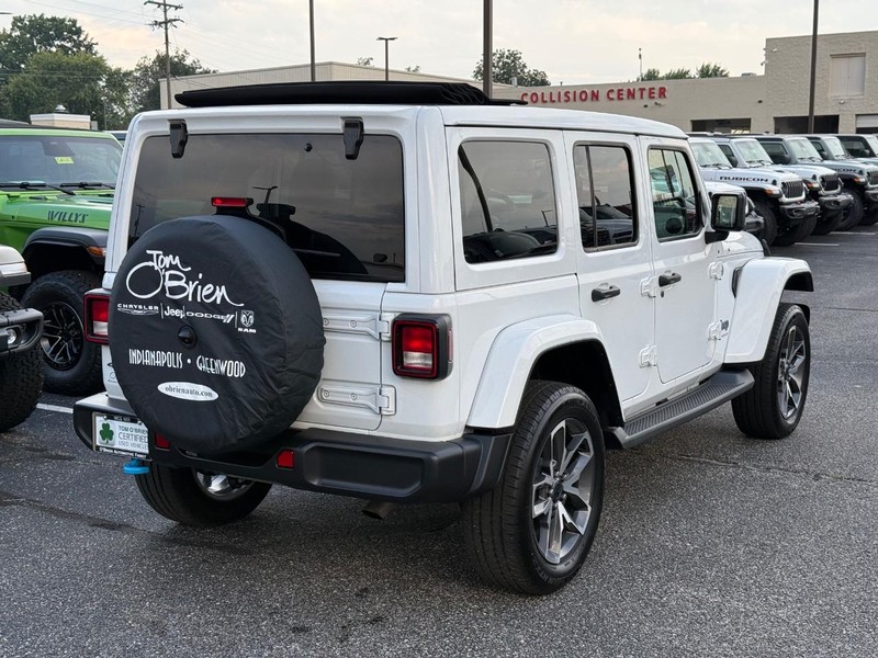 Jeep Wrangler 4xe Vehicle Image 03