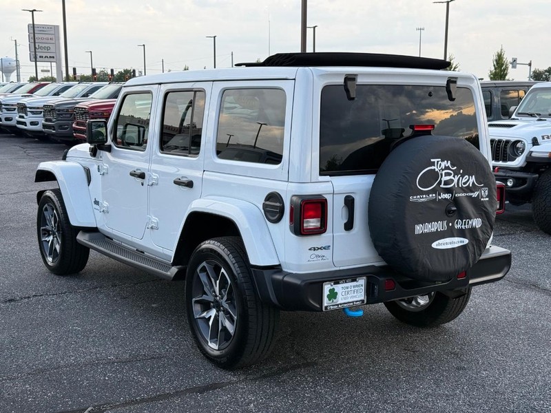 Jeep Wrangler 4xe Vehicle Image 05