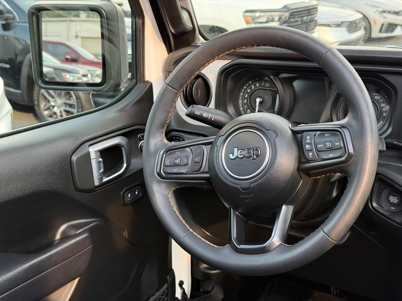 Jeep Wrangler 4xe Vehicle Image 13