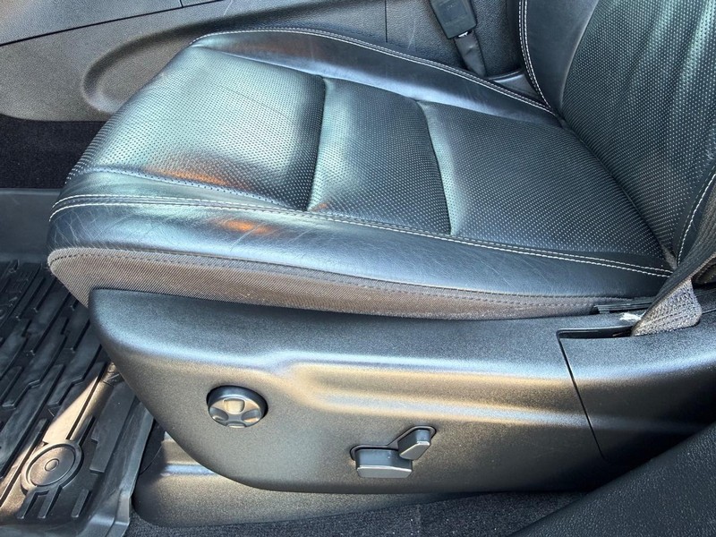 Jeep Grand Cherokee Vehicle Image 28