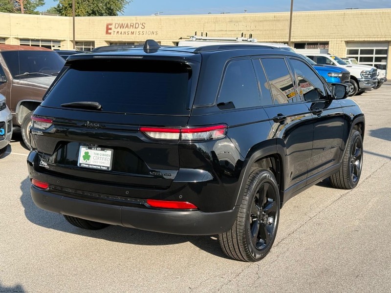 Jeep Grand Cherokee Vehicle Image 03