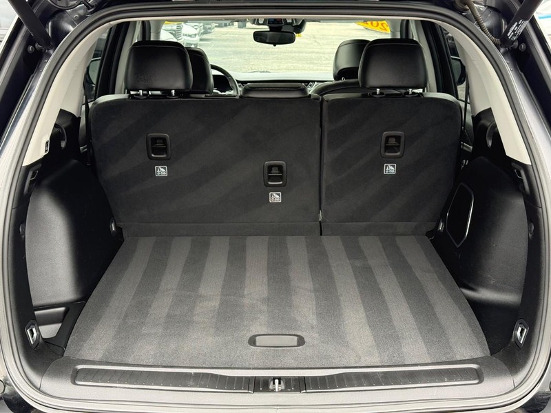 Jeep Grand Cherokee Vehicle Image 07