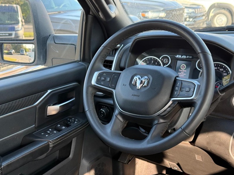Ram 2500 Vehicle Image 12
