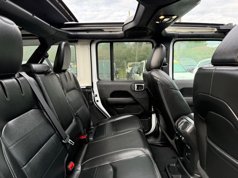 Jeep Wrangler 4xe Vehicle Image 10