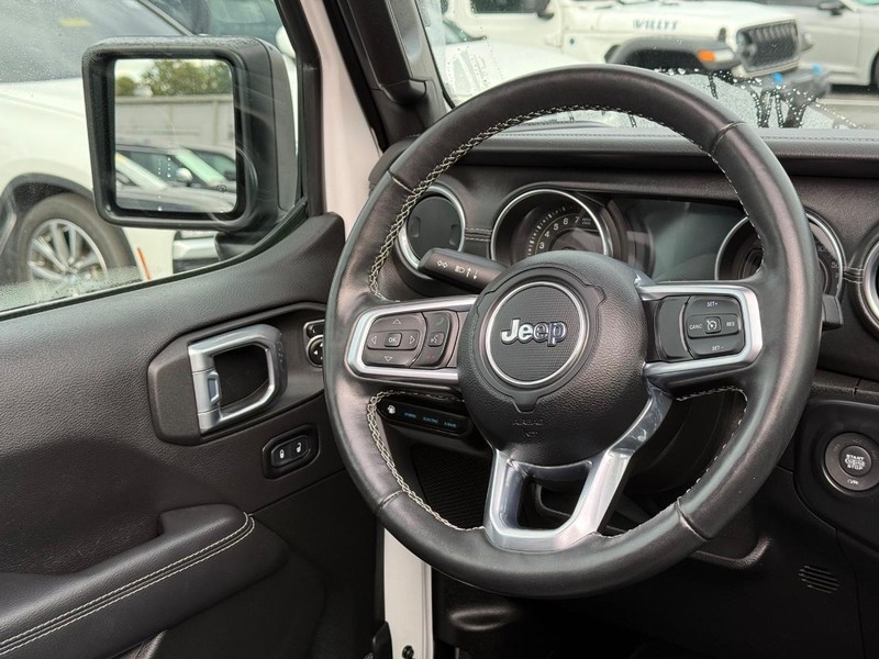 Jeep Wrangler 4xe Vehicle Image 13