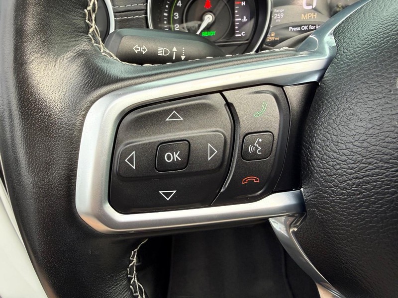 Jeep Wrangler 4xe Vehicle Image 14