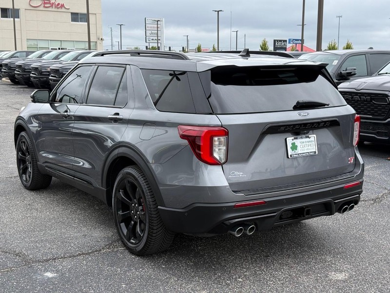 Ford Explorer Vehicle Image 05