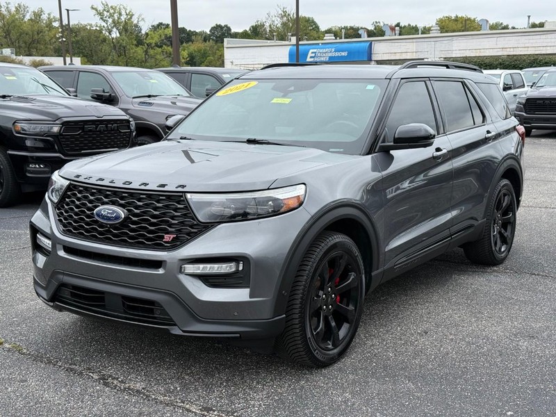 Ford Explorer Vehicle Image 09