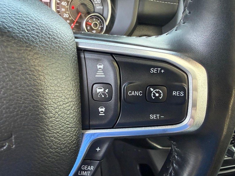 Ram 1500 Vehicle Image 15