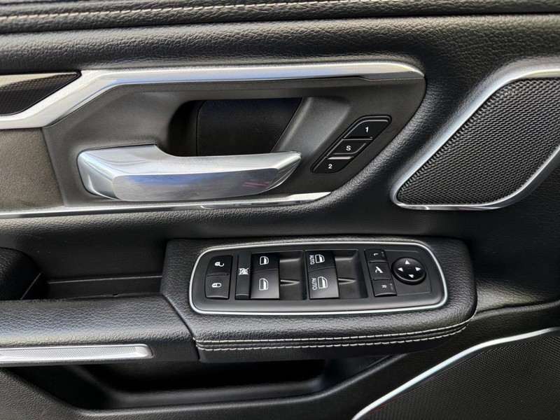 Ram 1500 Vehicle Image 26