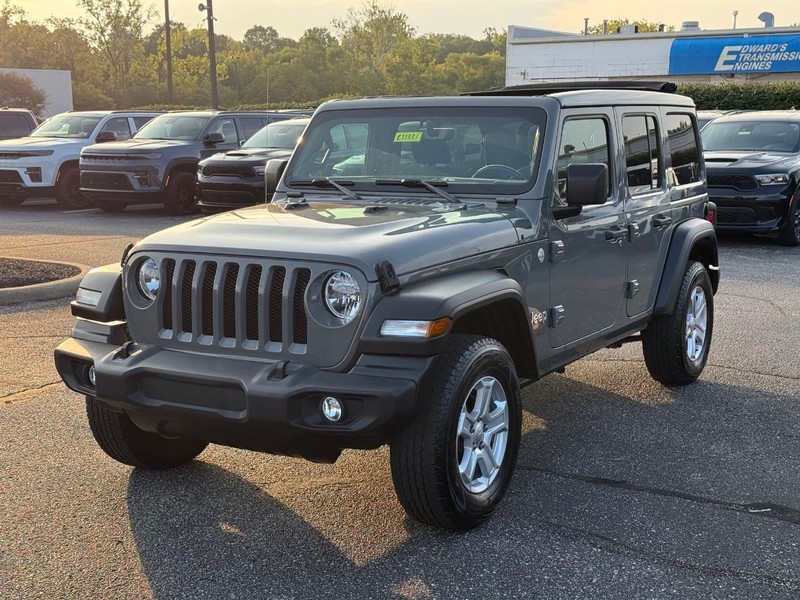 Jeep Wrangler Vehicle Image 08