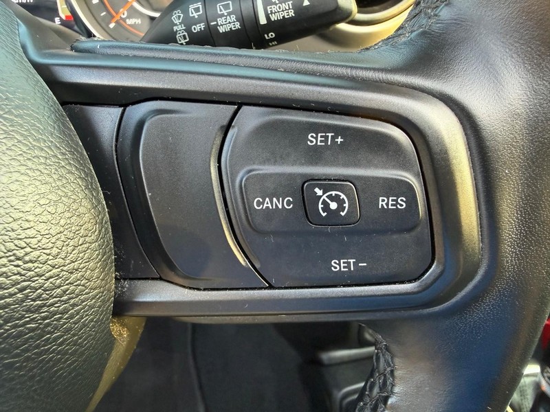 Jeep Wrangler Vehicle Image 15