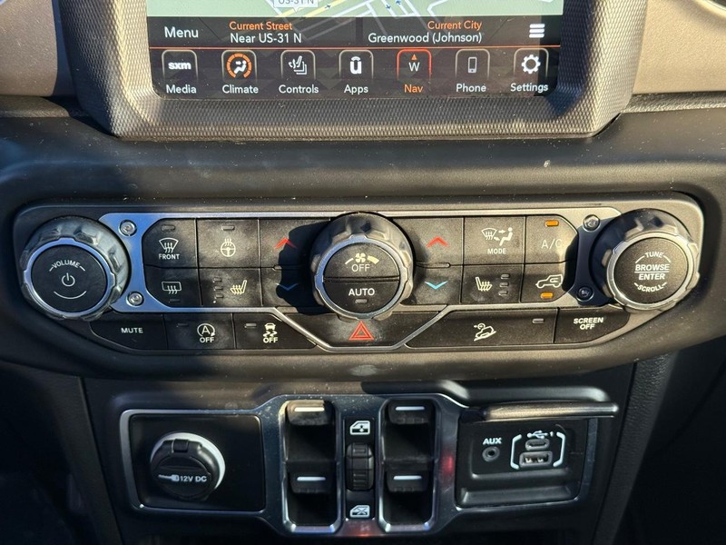 Jeep Wrangler Vehicle Image 20
