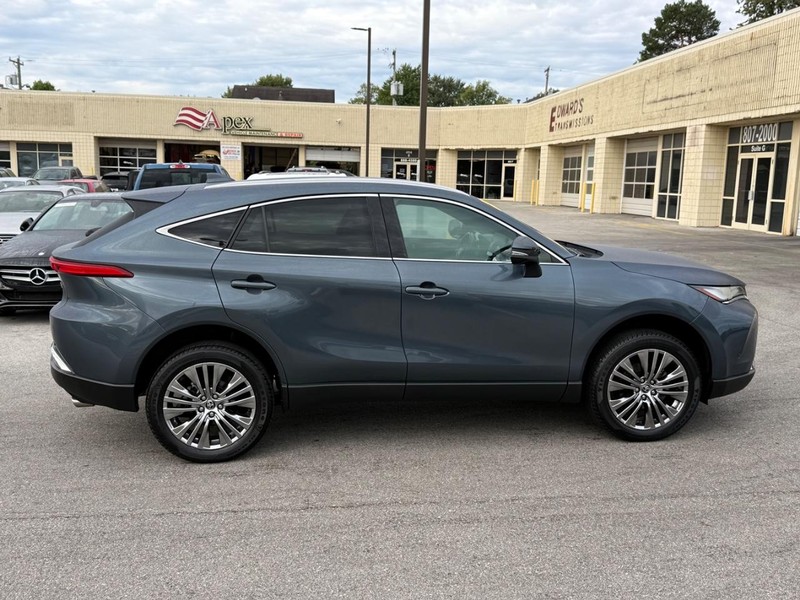 Toyota Venza Vehicle Image 02