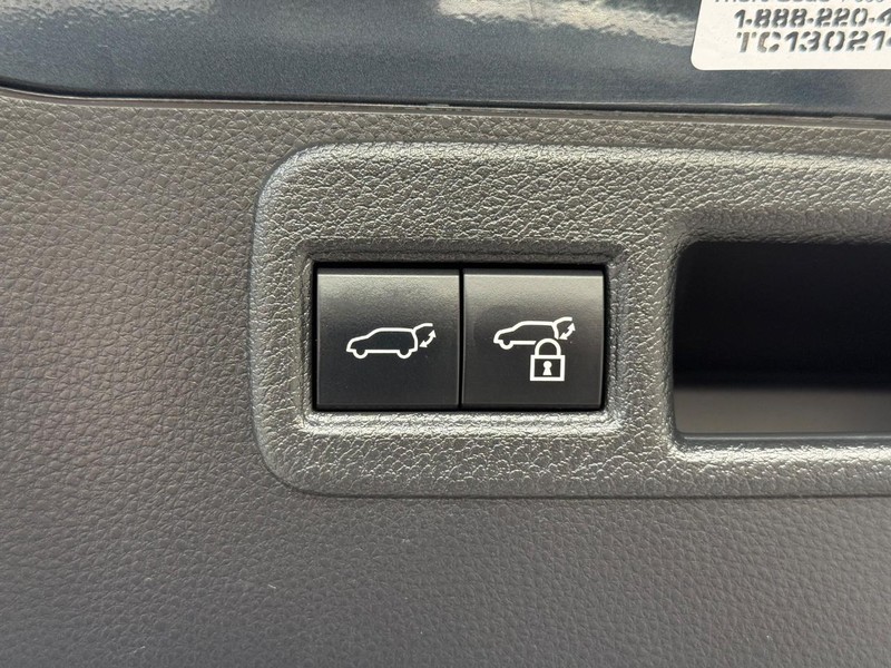 Toyota Venza Vehicle Image 08