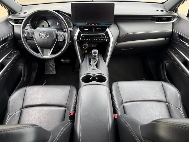 Toyota Venza Vehicle Image 12