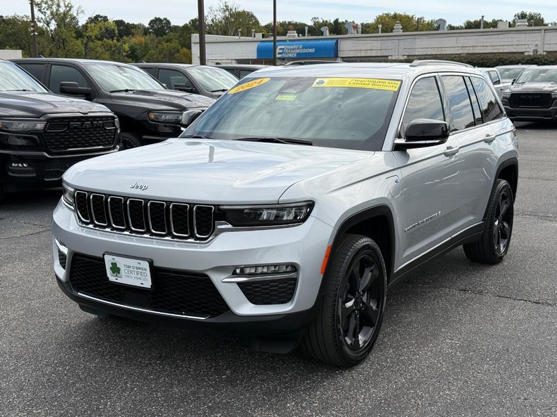 Jeep Grand Cherokee 4xe Vehicle Image 09