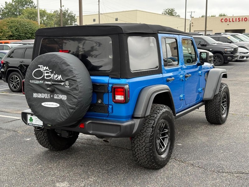Jeep Wrangler Vehicle Image 03