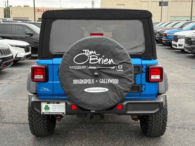 Jeep Wrangler Vehicle Image 04