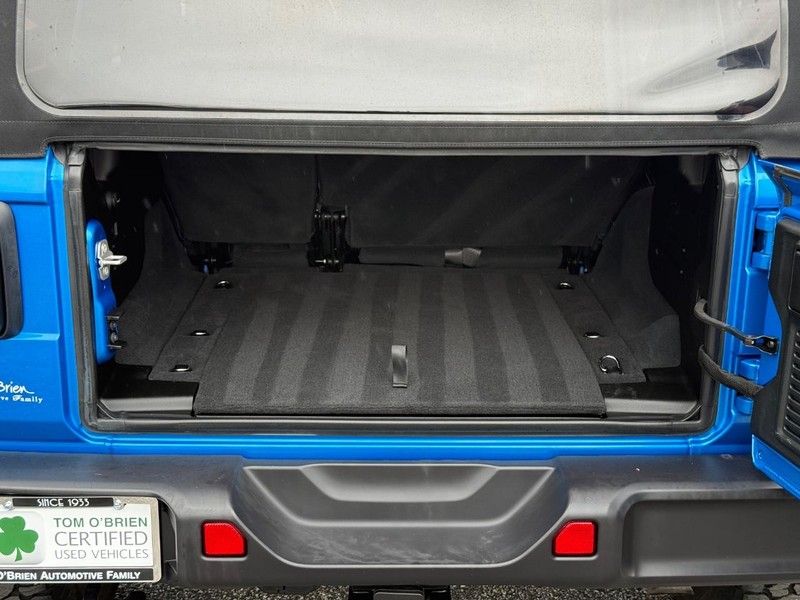 Jeep Wrangler Vehicle Image 07
