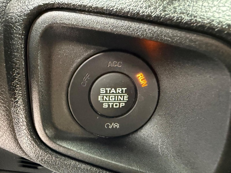 Jeep Wrangler Vehicle Image 15
