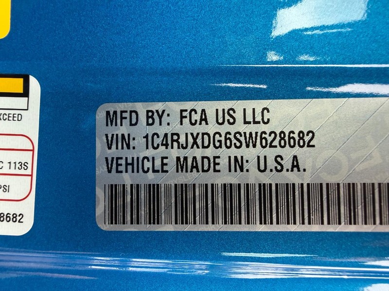 Jeep Wrangler Vehicle Image 26