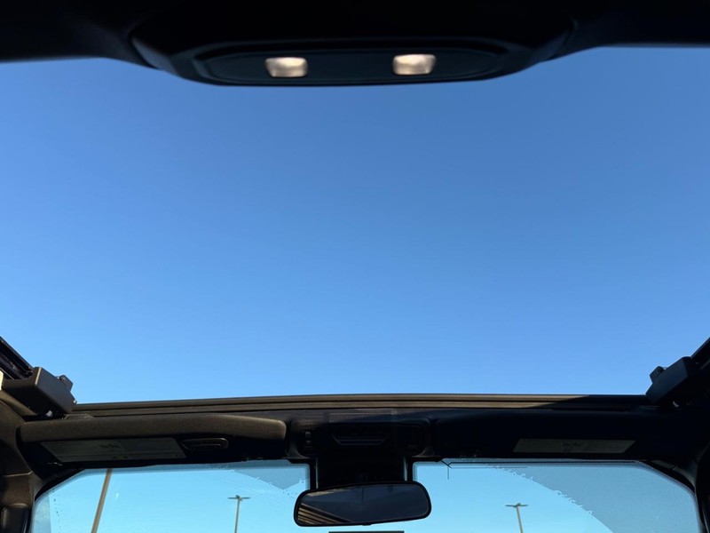 Jeep Wrangler Vehicle Image 13