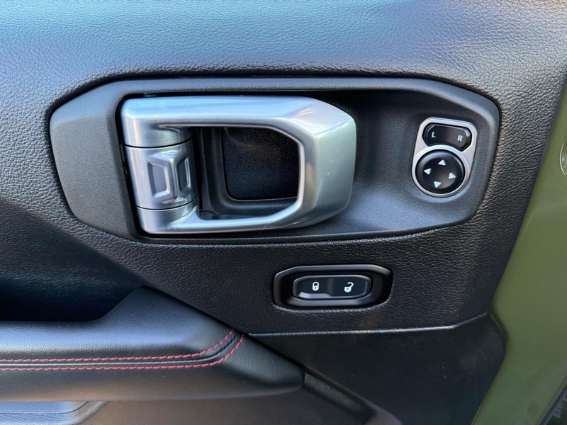 Jeep Wrangler Vehicle Image 26