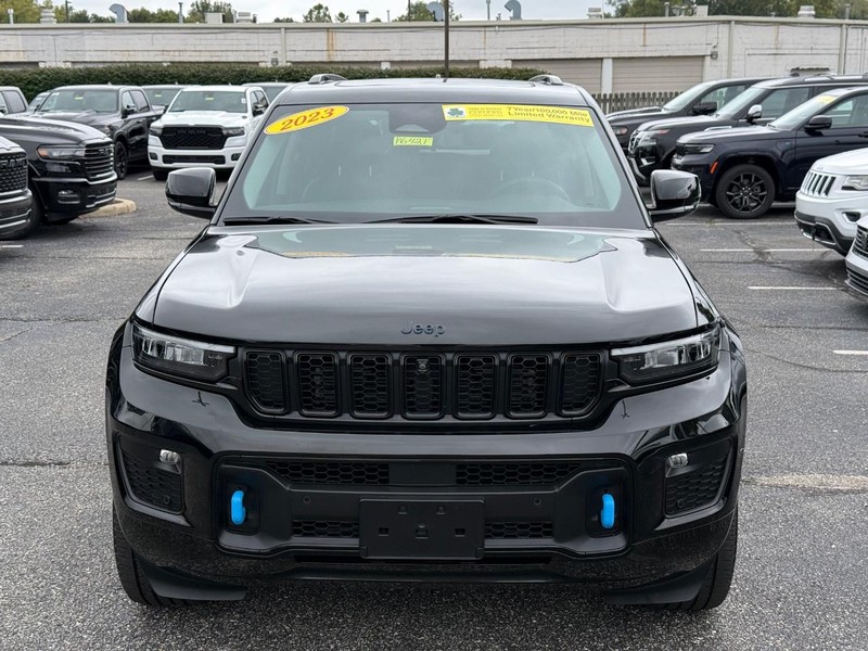 Jeep Grand Cherokee 4xe Vehicle Image 10