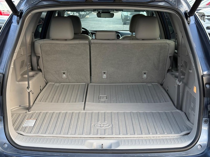 Toyota Highlander Vehicle Image 07