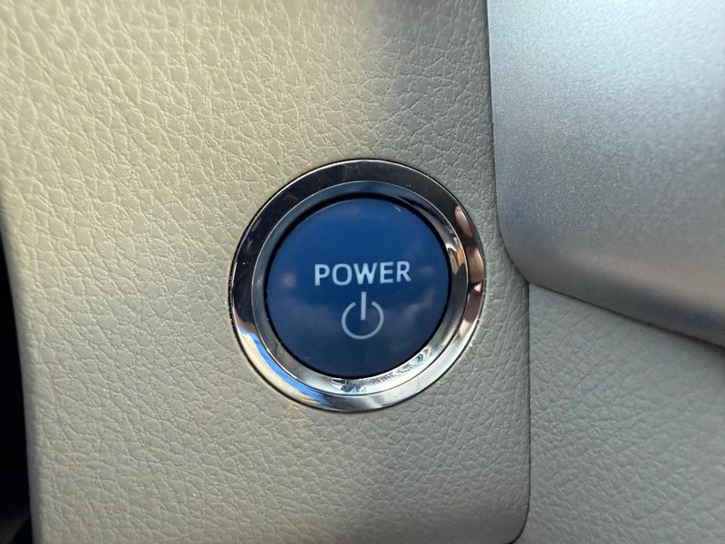Toyota Highlander Vehicle Image 17